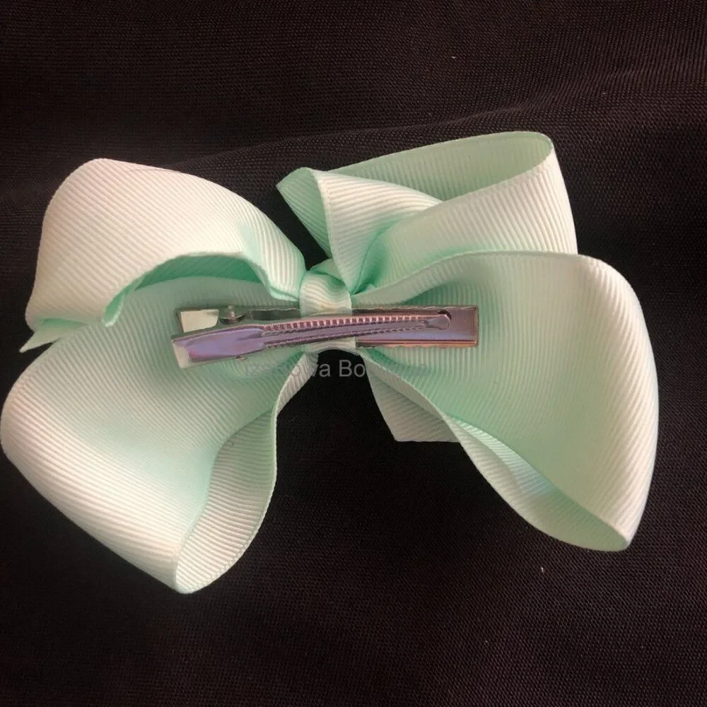 Pastel Green 4